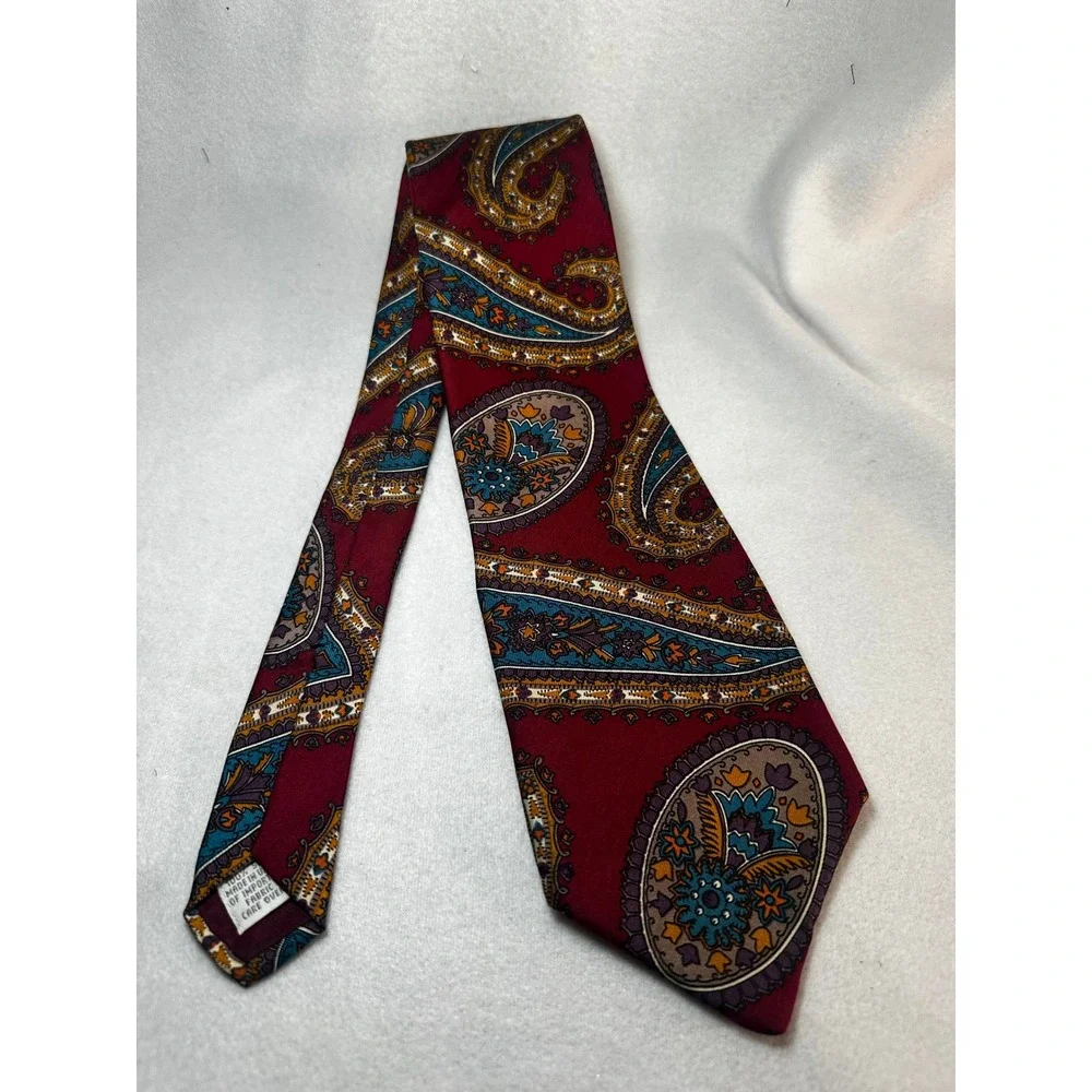 Claiborne Mens Silk Necktie Burgundy Teal Gold Paisley Wide Classic Tie USA Made
